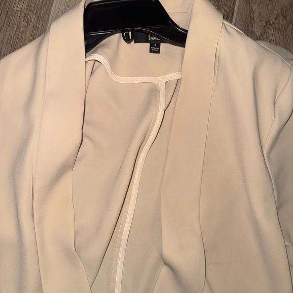 Lulu's Cream Performance Jacket - Picture 3 of 3